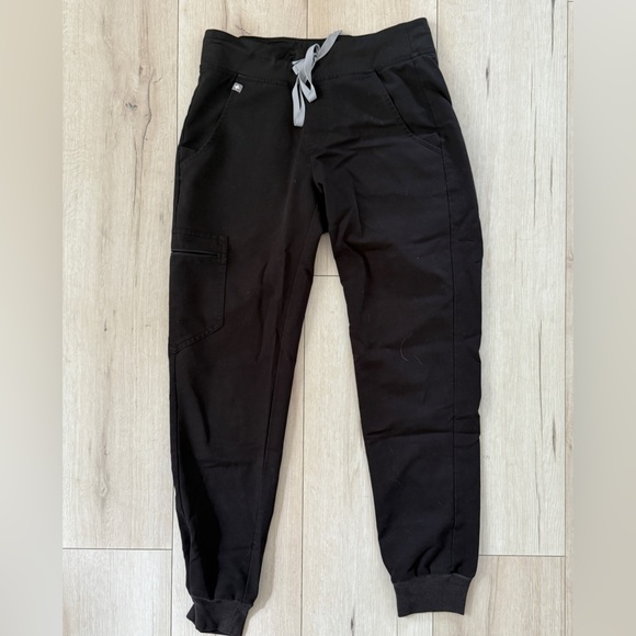 Figs Women's Black Joggers - Picture 1 of 3
